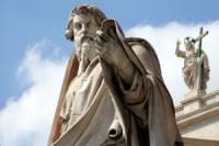 Statue de Saint Paul - Place Saint Pierre à Rome